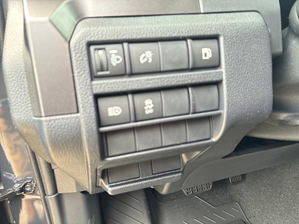 New 2026 Toyota 4Runner SR5 AWD/4WD image 38