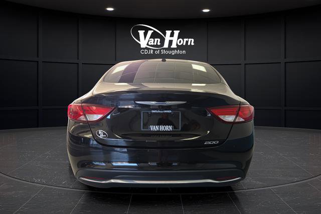 Used 2015 Chrysler 200 Limited w/ Convenience Group FWD image 4