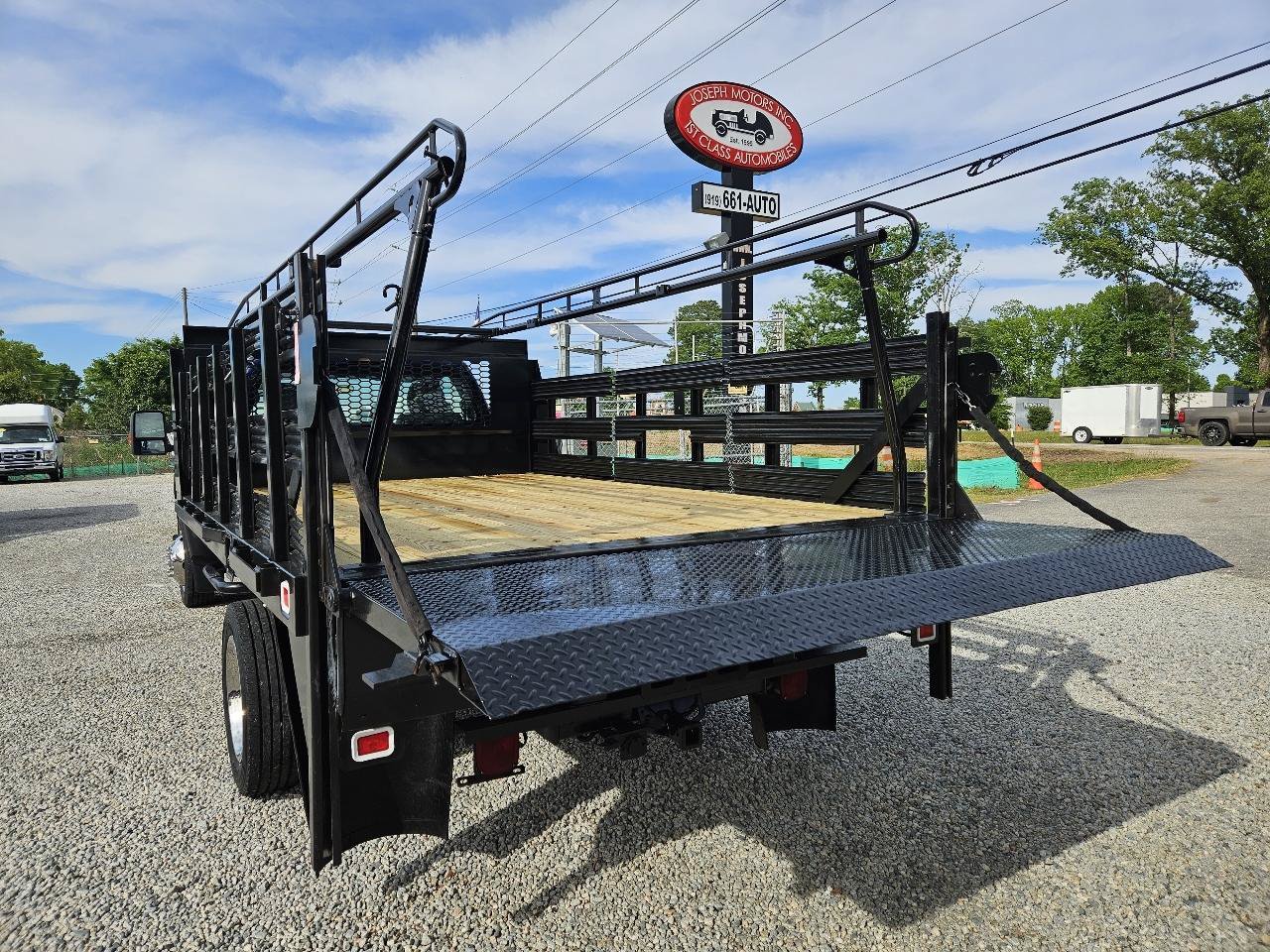 Used 2012 Ford F550 2WD Regular Cab Super Duty w/ PWR Equipment Group image 16