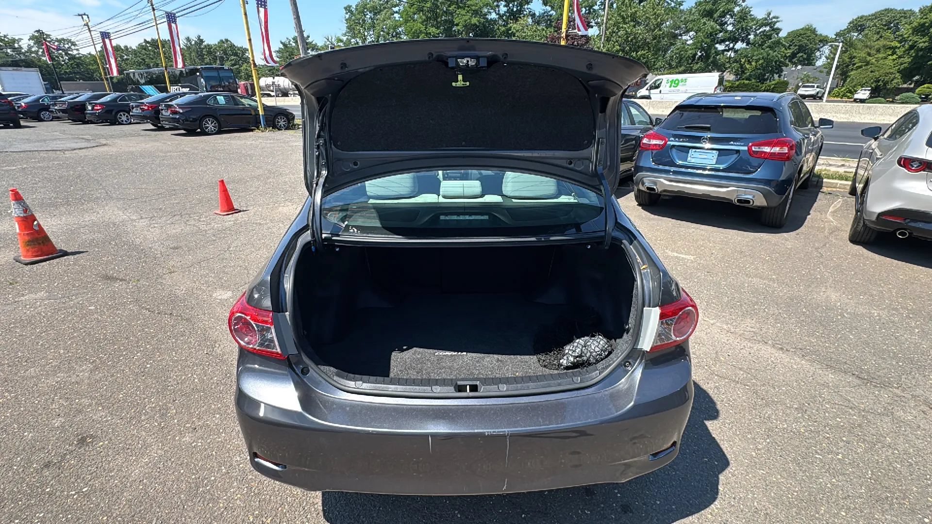Used 2013 Toyota Corolla L FWD image 16