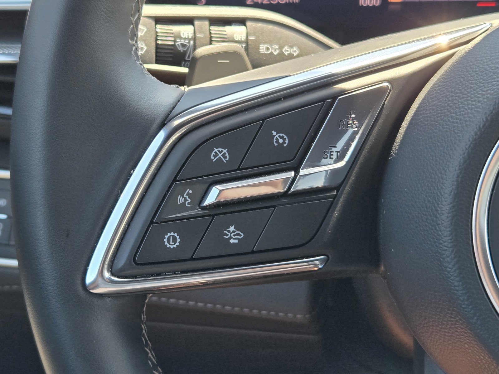 Certified 2025 Buick Enclave Preferred AWD/4WD image 26