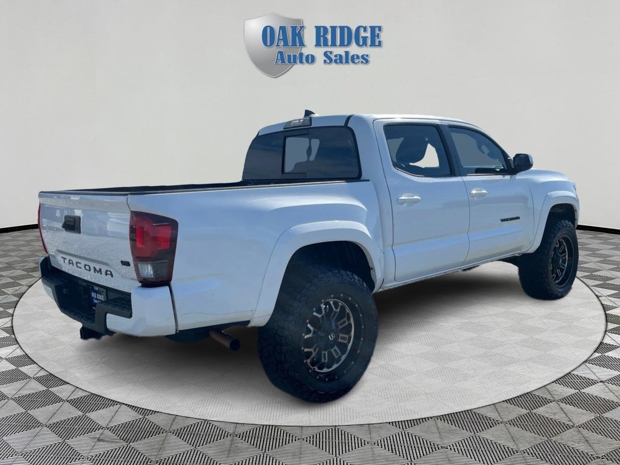 Used 2019 Toyota Tacoma TRD Sport image 5
