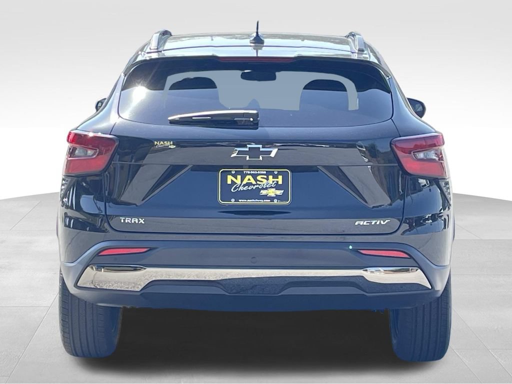 New 2026 Chevrolet Trax ACTIV w/ Sunroof Package FWD image 4