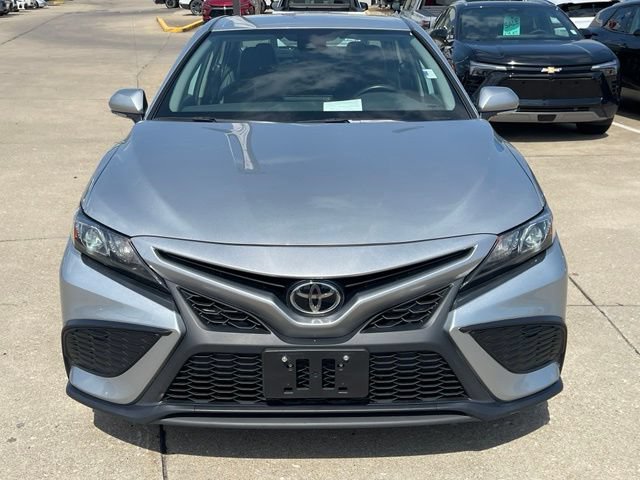 Used 2024 Toyota Camry SE FWD image 5