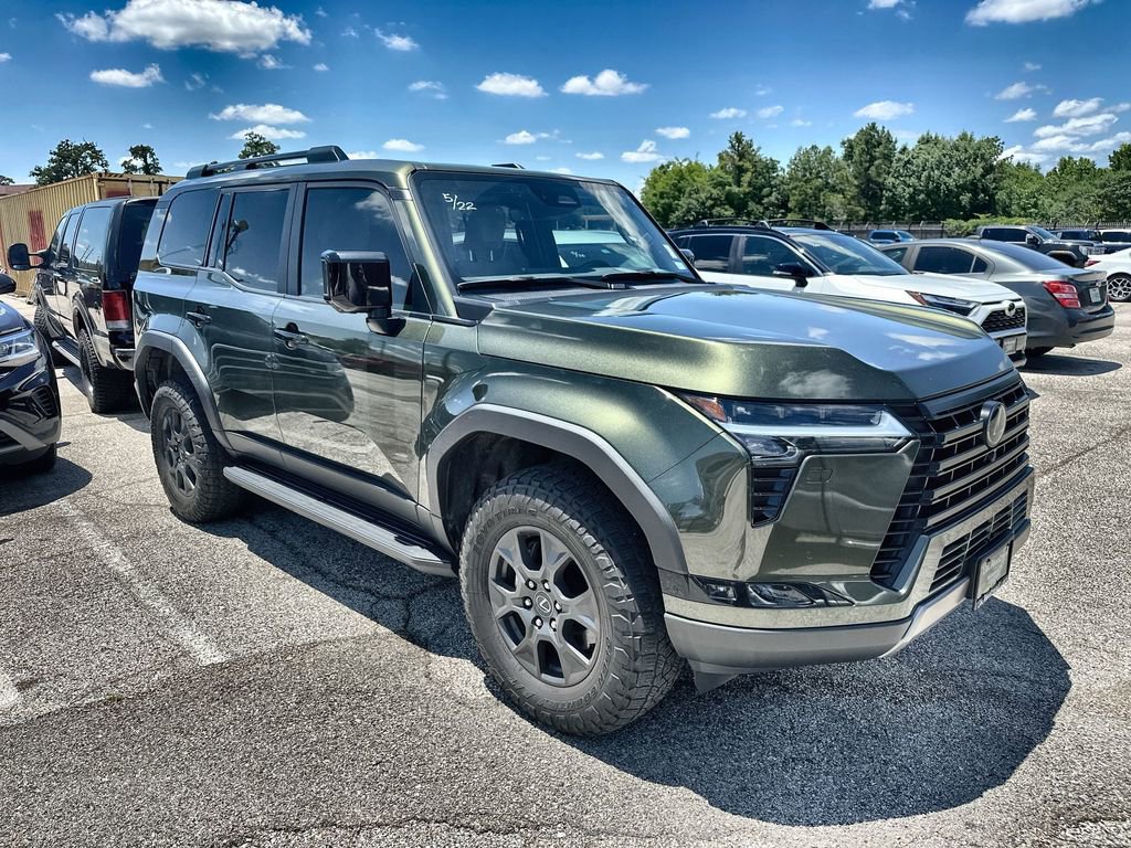Used 2024 Lexus GX 550 AWD/4WD image 3