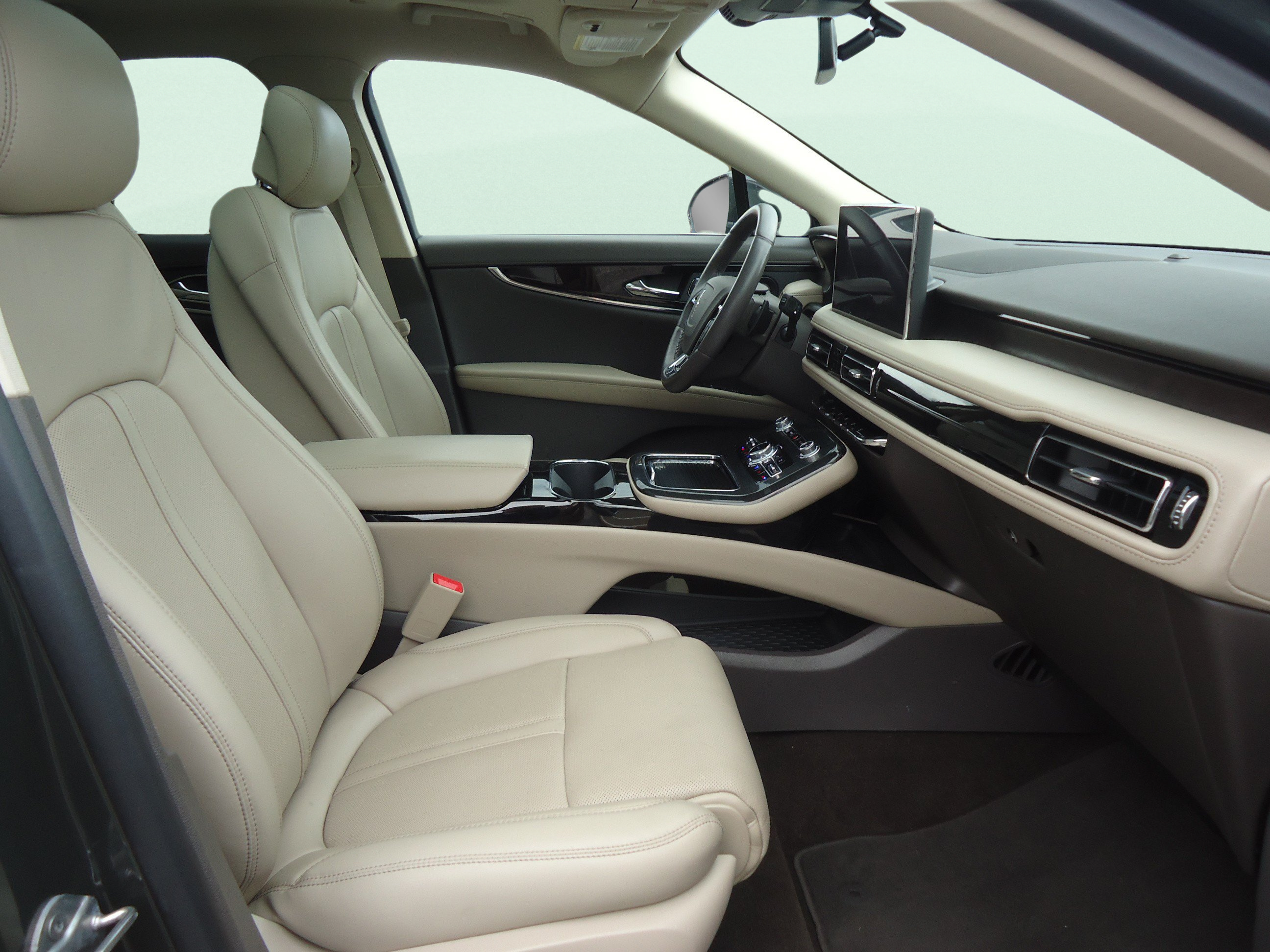 Used 2023 Lincoln Nautilus Reserve w/ Equipment Group 201A AWD/4WD image 26