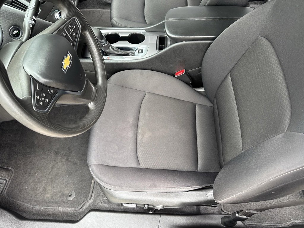 Used 2023 Chevrolet Malibu LT image 11