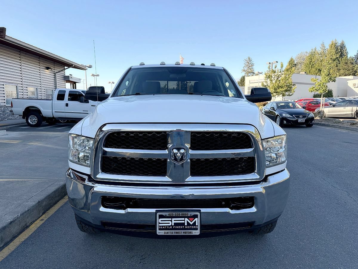Used 2018 RAM 3500 SLT AWD/4WD image 4
