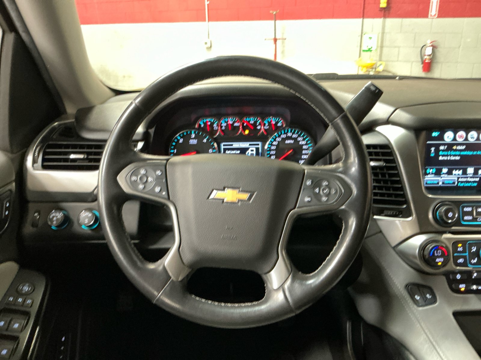 Used 2020 Chevrolet Suburban LT AWD/4WD image 9
