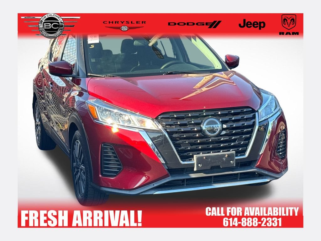 Used 2021 Nissan Kicks SV FWD image 1