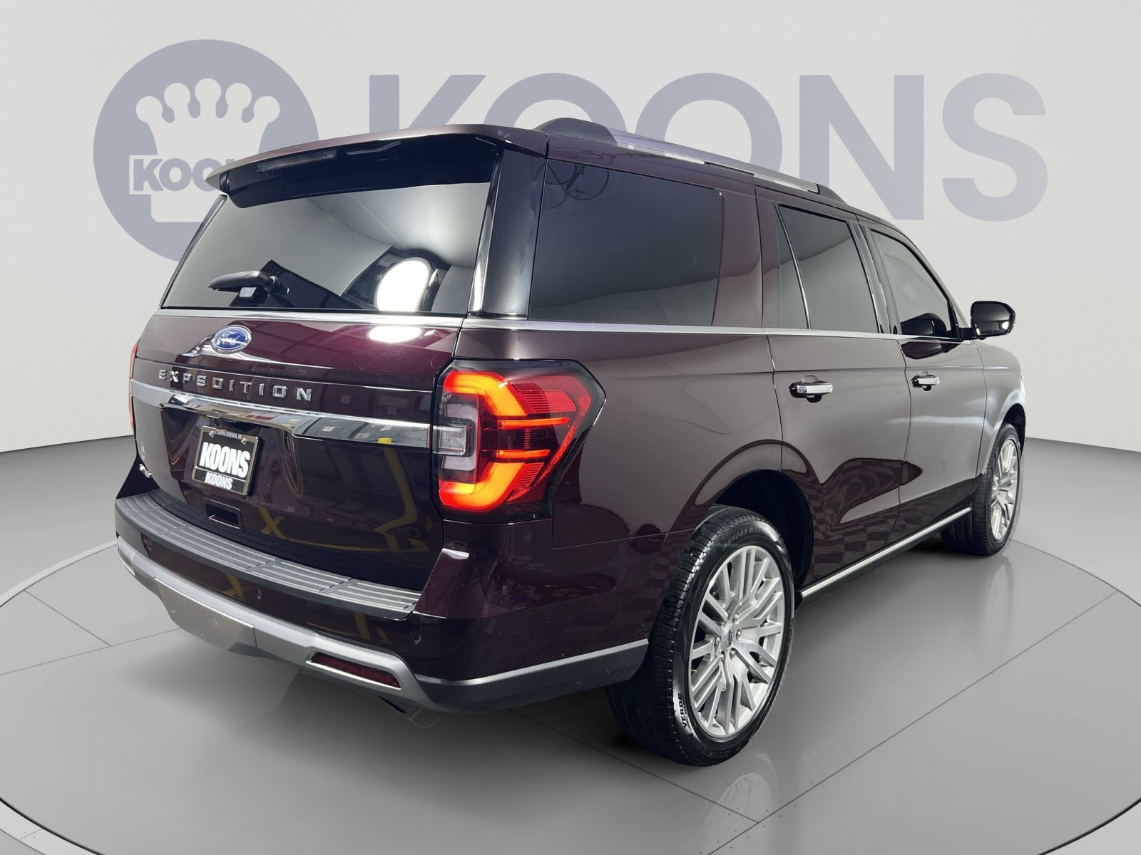 Used 2024 Ford Expedition Limited AWD/4WD image 7