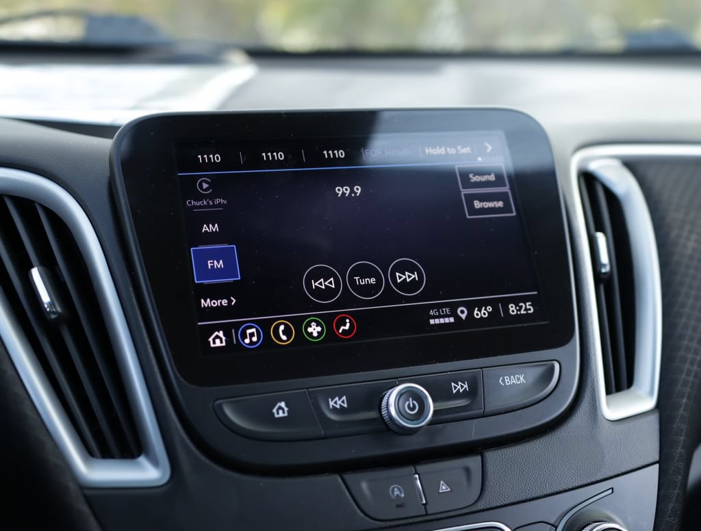 Used 2023 Chevrolet Malibu LT FWD image 12