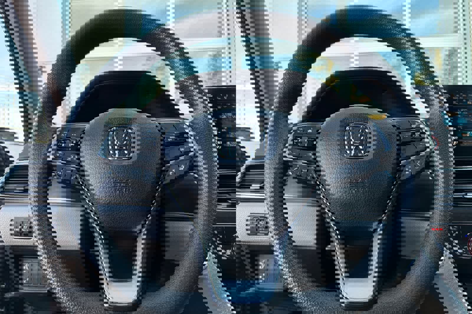 Used 2018 Honda Accord EX image 24