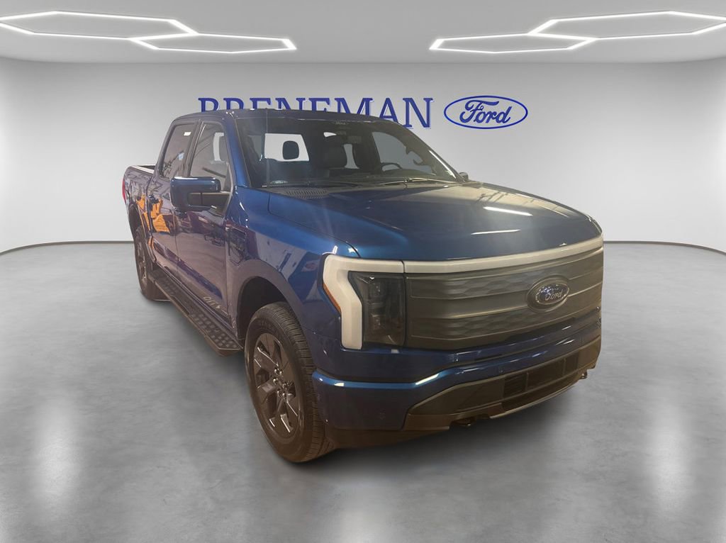 Used 2022 Ford F150 Lightning Lariat w/ Max Trailer Tow Package image 3