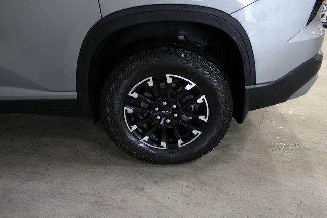 Used 2025 Chevrolet Traverse Z71 w/ Driver Confidence Package AWD/4WD image 36