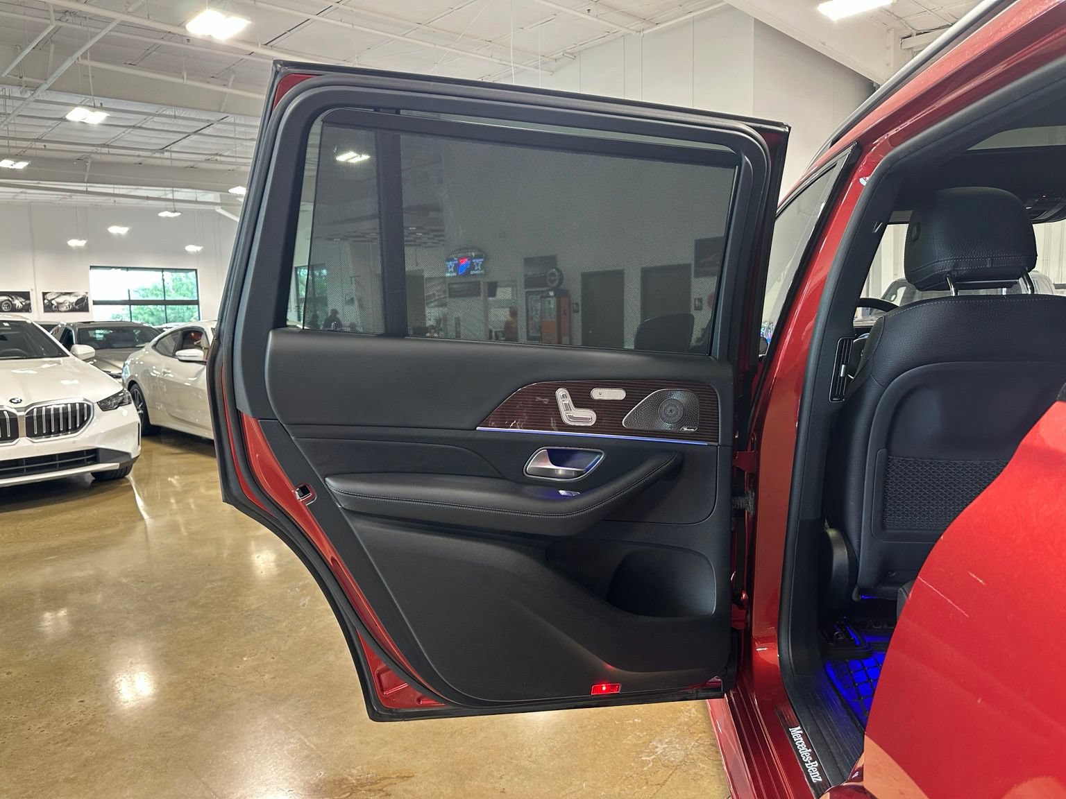 Used 2022 Mercedes-Benz GLS 450 4MATIC image 37