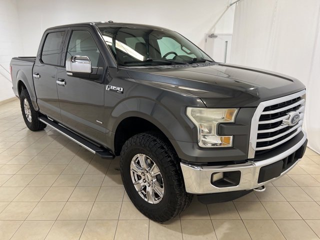 Used 2015 Ford F150 XLT w/ Equipment Group 302A Luxury image 9