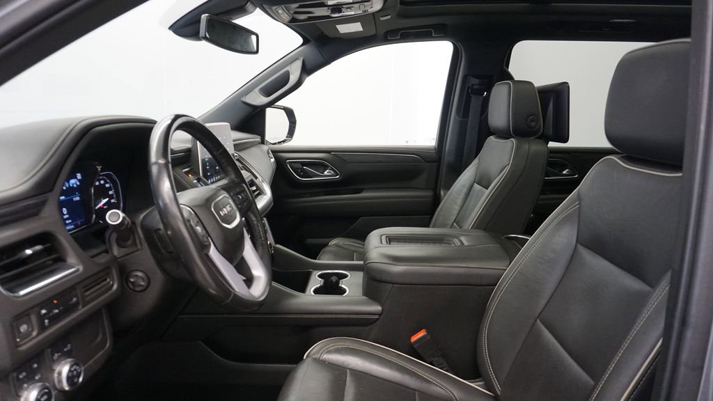 Used 2021 GMC Yukon XL SLT w/ SLT Premium Package image 35