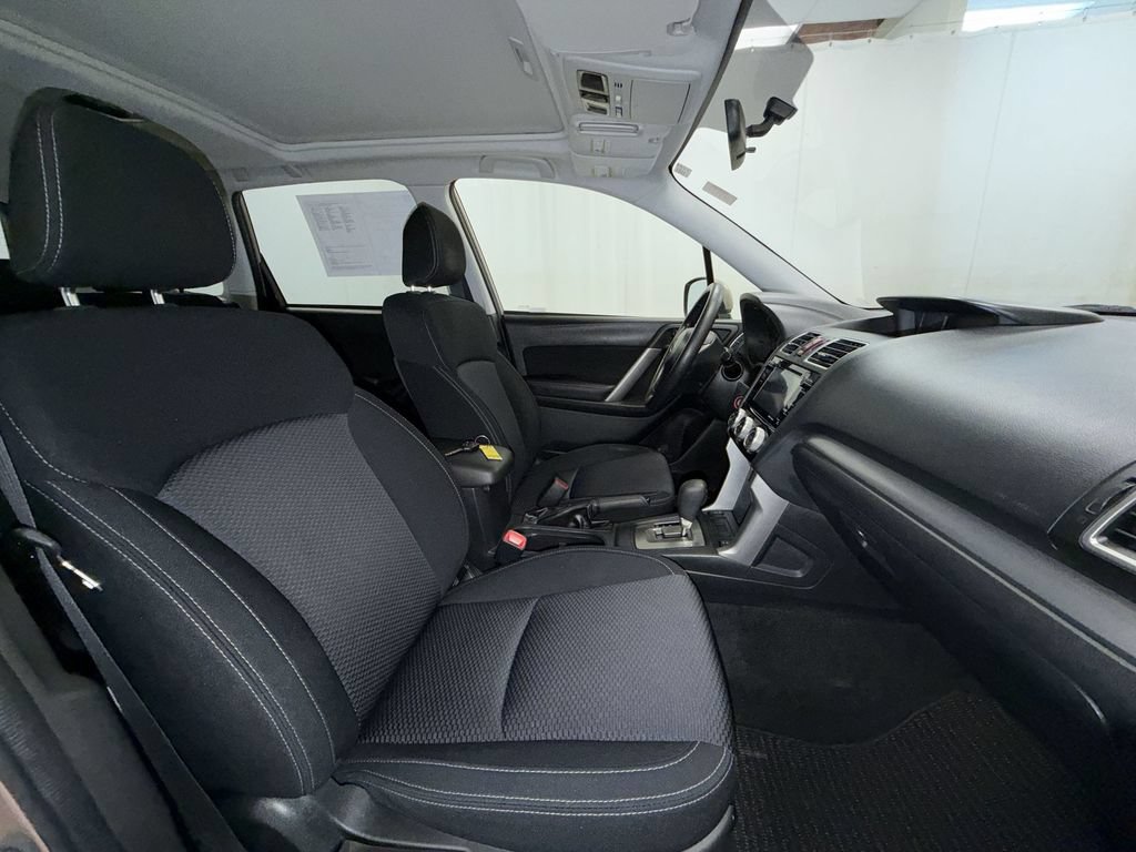 Used 2016 Subaru Forester 2.5i Premium w/ All-Weather Package AWD/4WD image 25