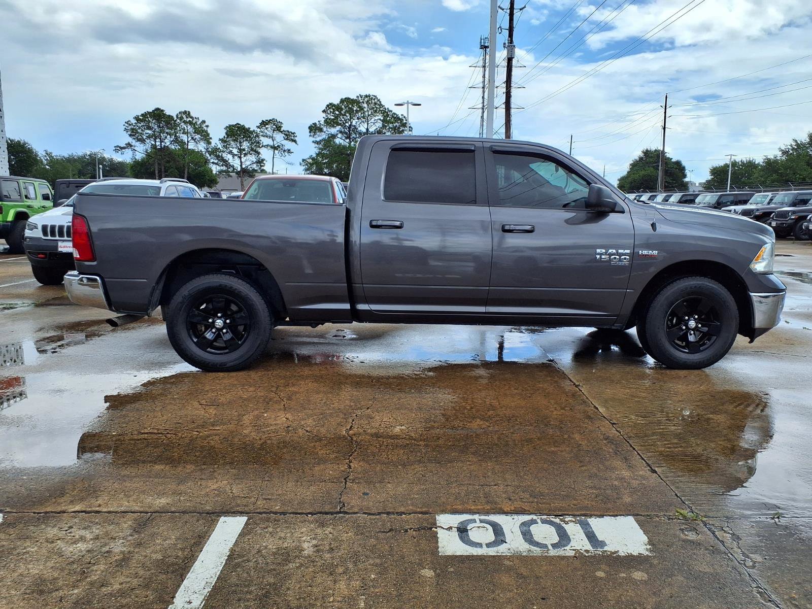 Used 2019 RAM 1500 Classic SLT RWD image 28