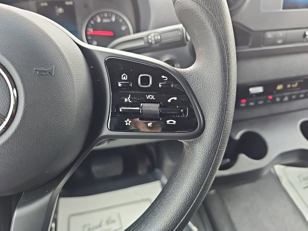 Used 2024 Mercedes-Benz Sprinter 2500 image 21