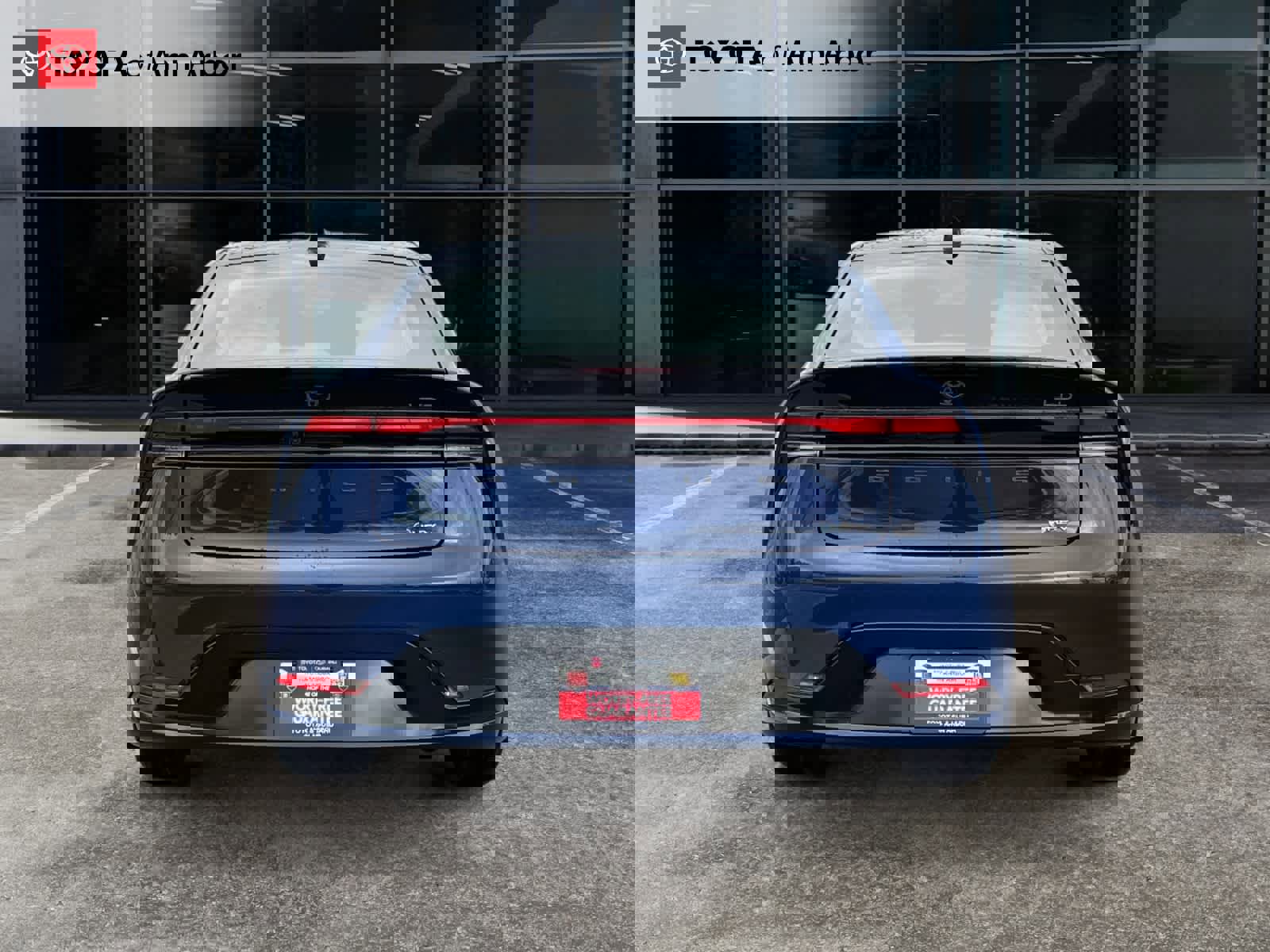 Used 2024 Toyota Prius Limited w/ Limited Premium Package image 11