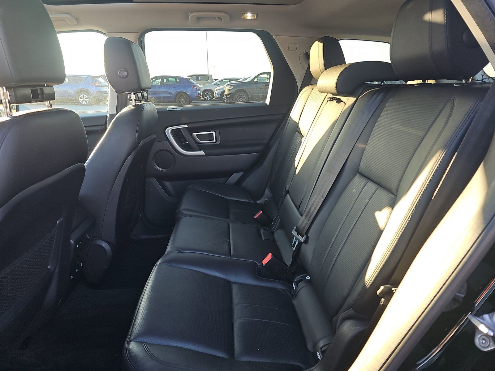 Used 2019 Land Rover Discovery Sport AWD/4WD image 15