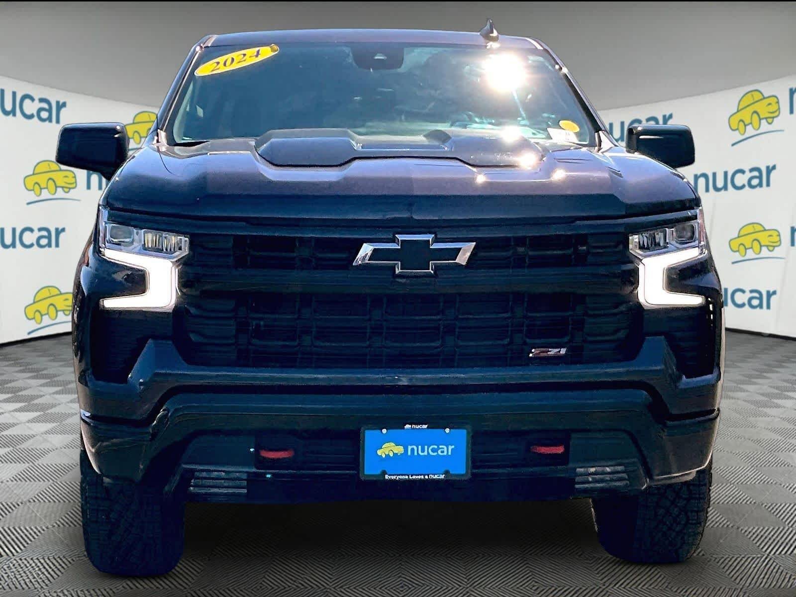 Used 2024 Chevrolet Silverado 1500 LT Trail Boss w/ Convenience Package II AWD/4WD image 2