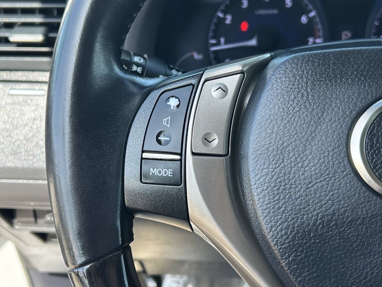 Used 2013 Lexus RX 350 AWD w/ Navigation Pkg image 32