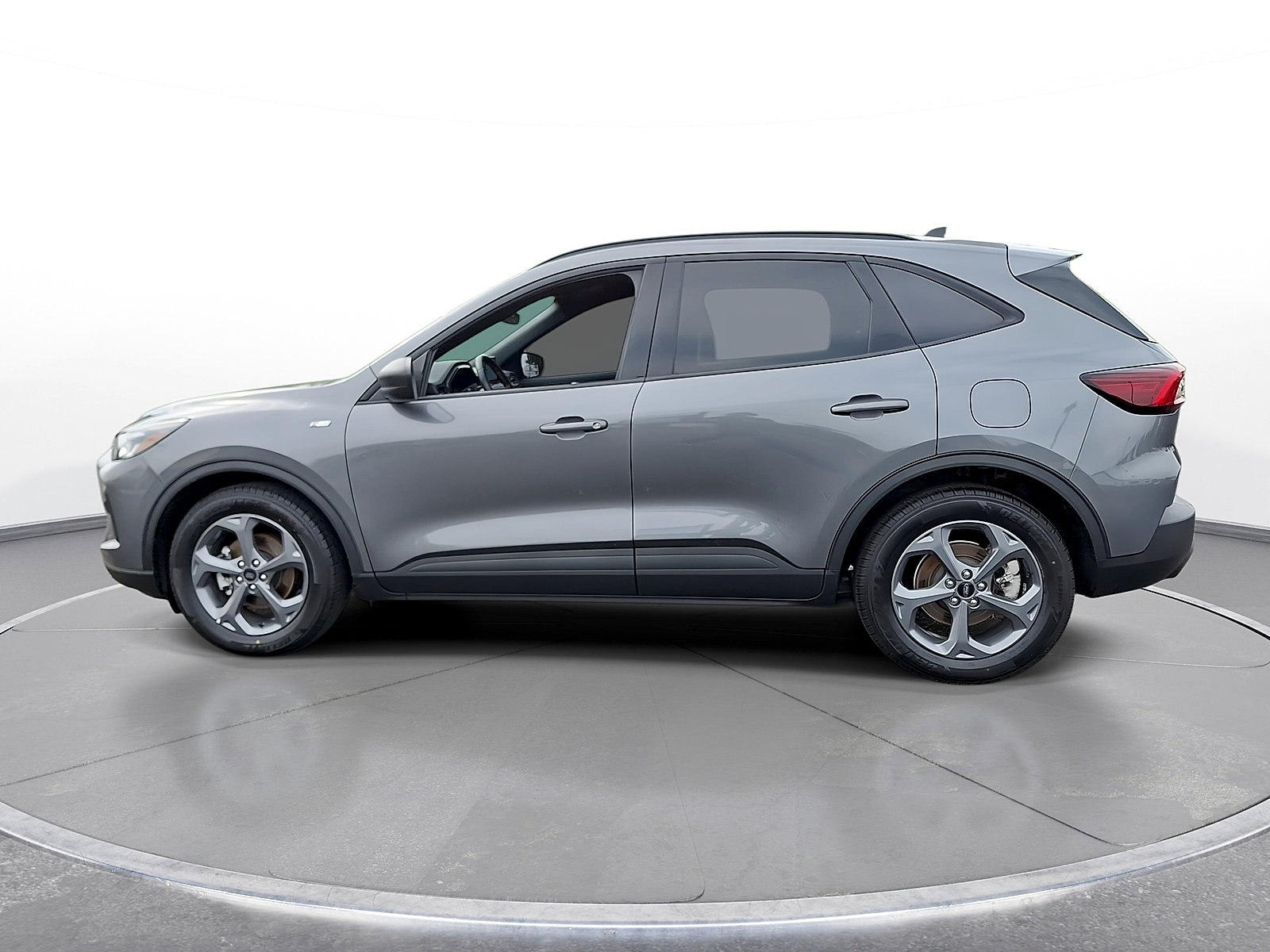Used 2025 Ford Escape ST-Line FWD image 5