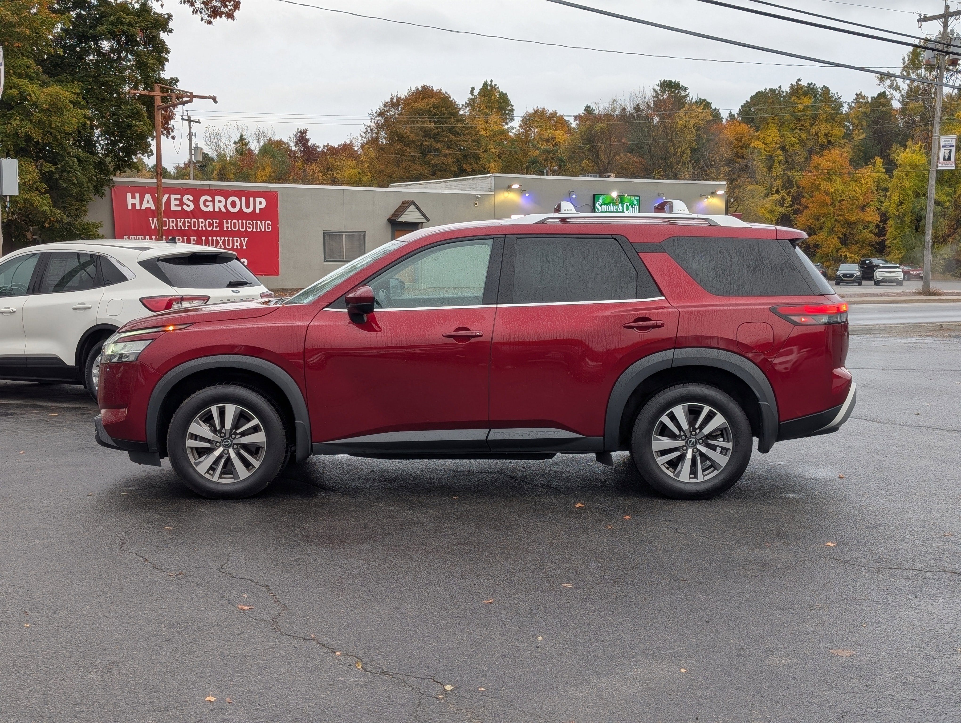 Used 2022 Nissan Pathfinder SL image 8