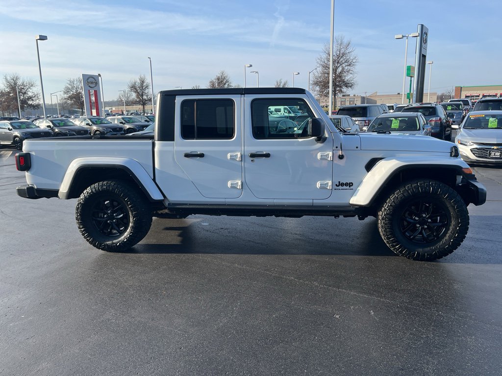 Used 2023 Jeep Gladiator Sport image 6