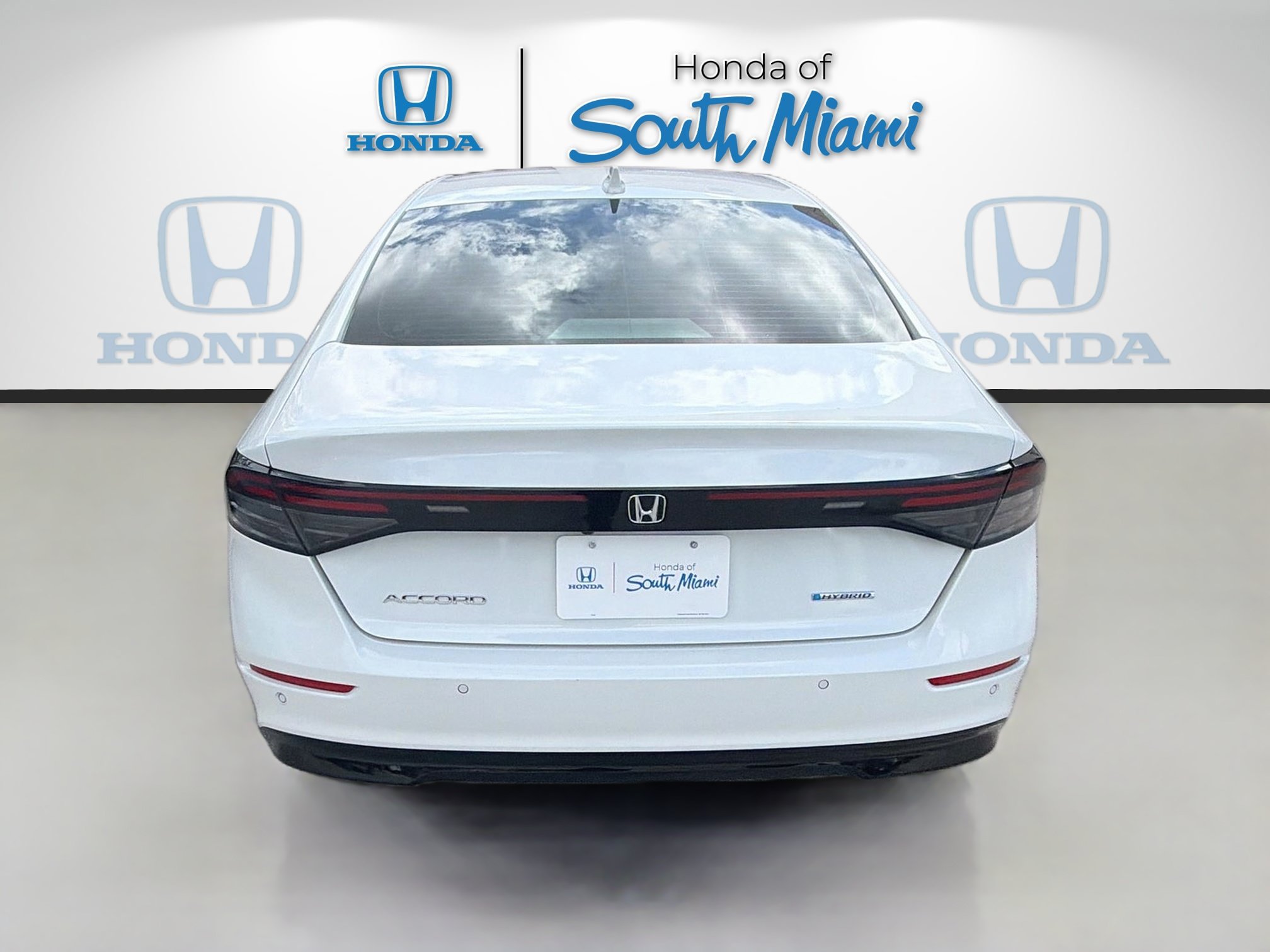 Used 2024 Honda Accord EX-L image 6