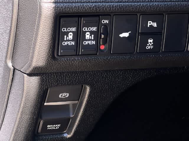 Certified 2026 Honda Odyssey Touring image 29
