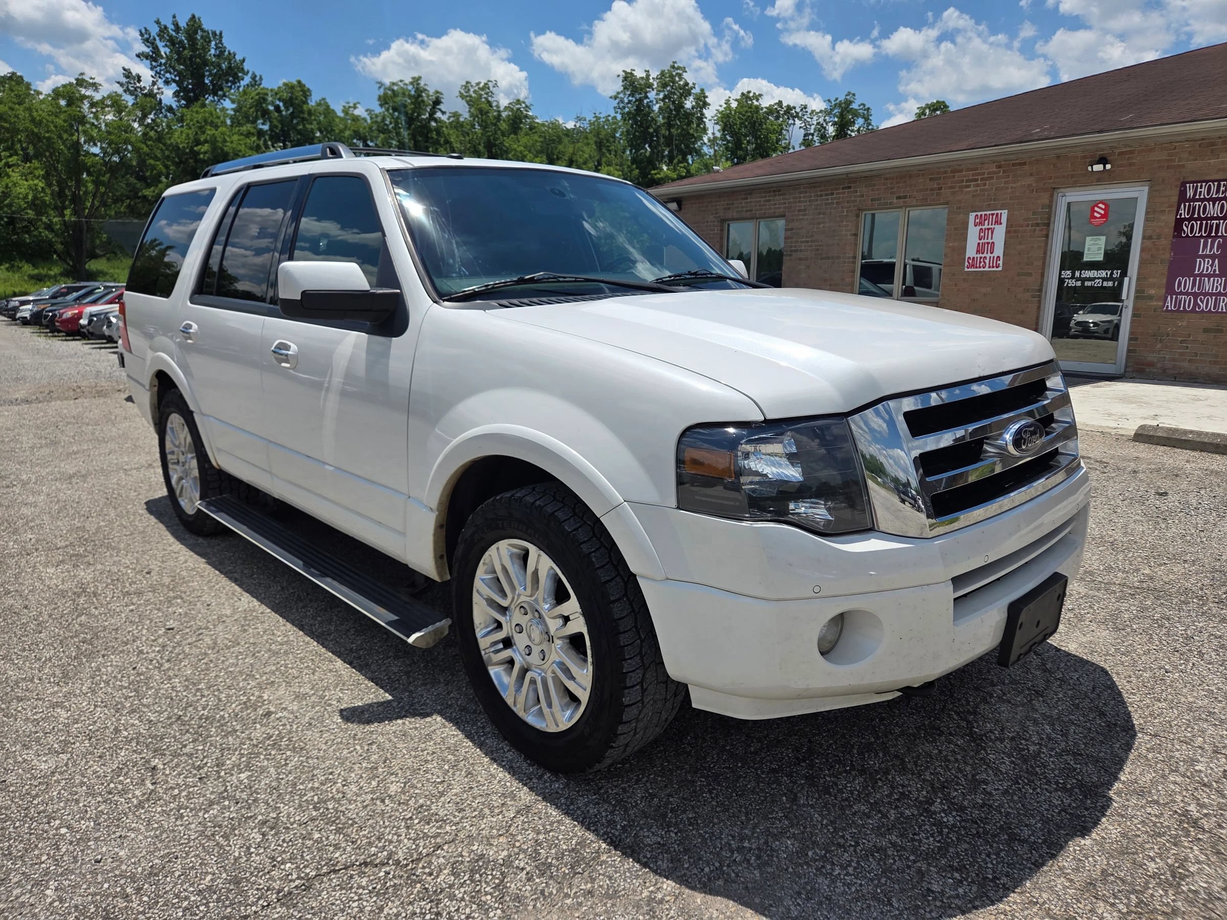 Used 2013 Ford Expedition Limited AWD/4WD image 3