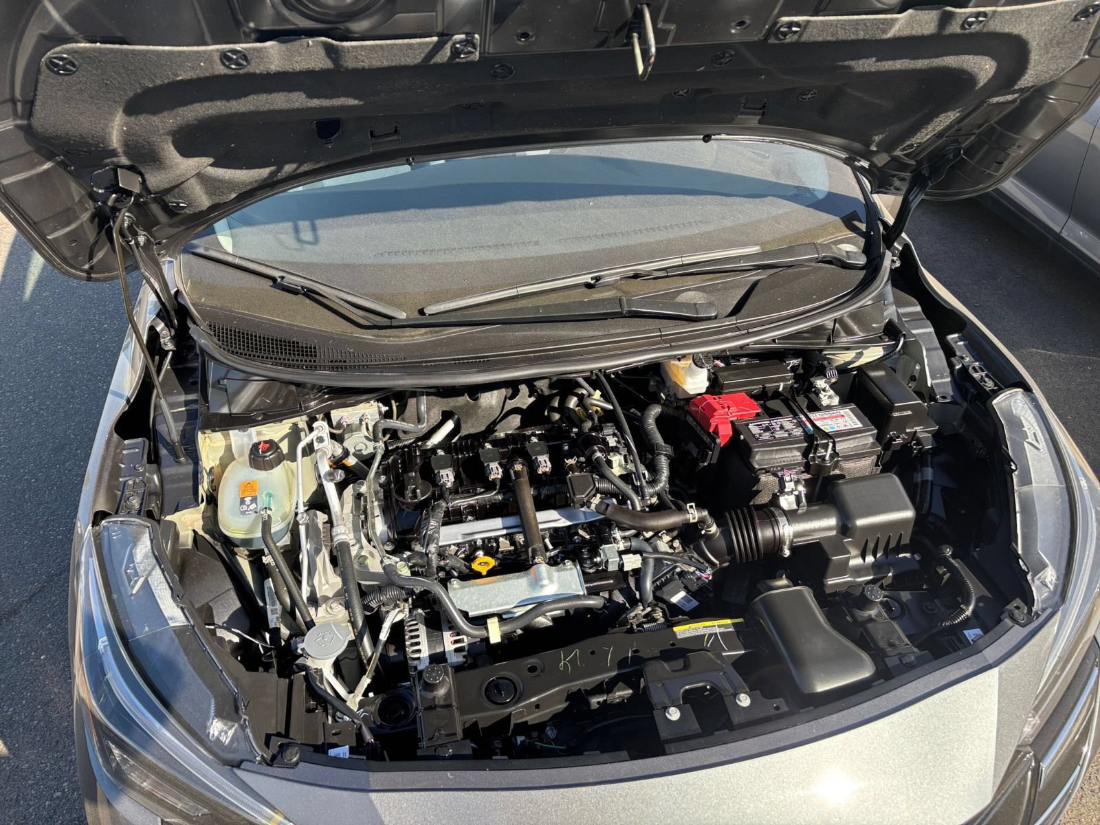 Used 2025 Nissan Versa SV FWD image 29