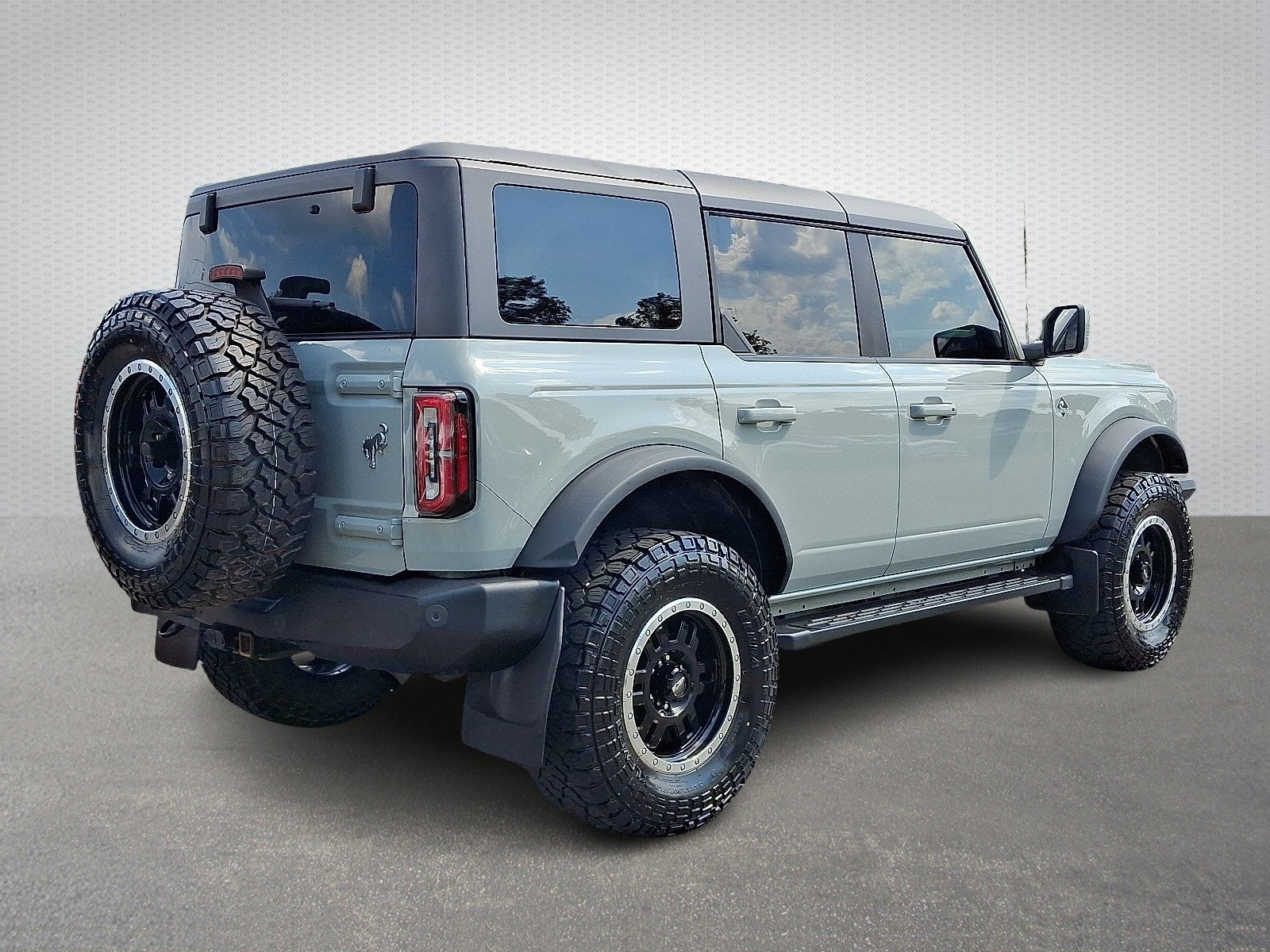 Used 2023 Ford Bronco Outer Banks AWD/4WD image 6