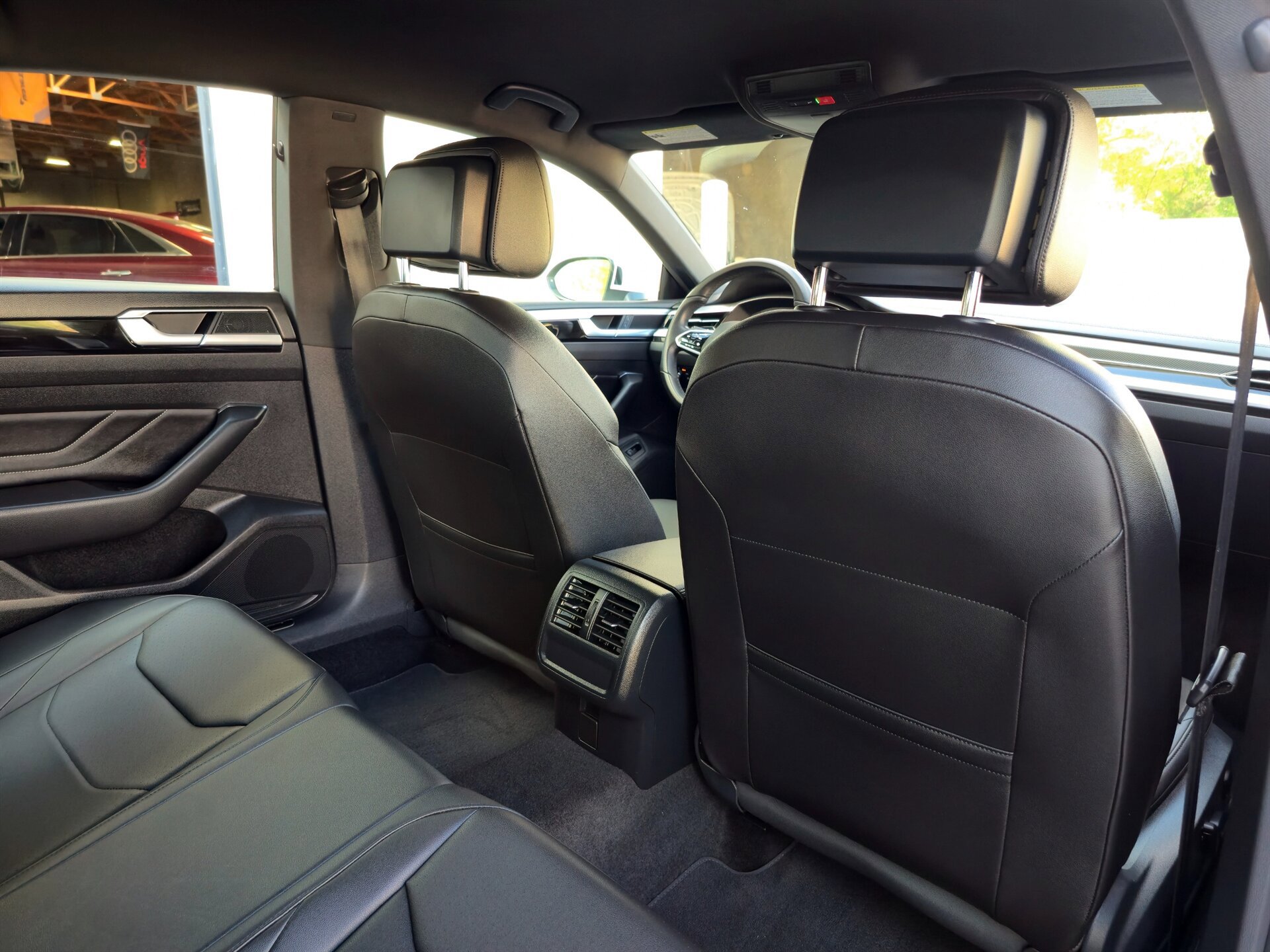Used 2022 Volkswagen Arteon SE image 35