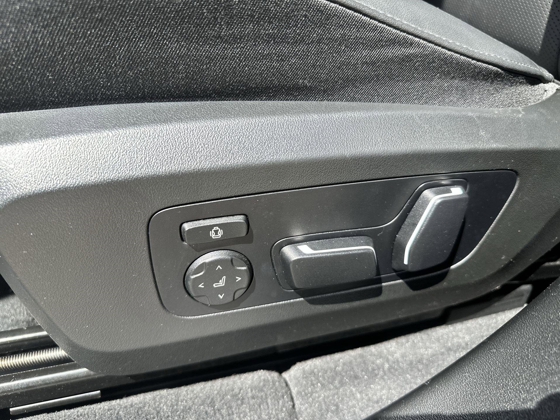 Used 2025 BMW X3 xDrive30i image 14