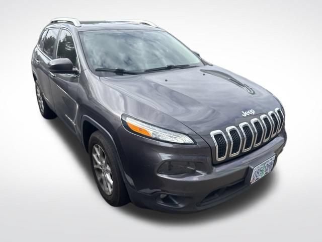 Used 2017 Jeep Cherokee Latitude w/ True North Edition AWD/4WD image 6