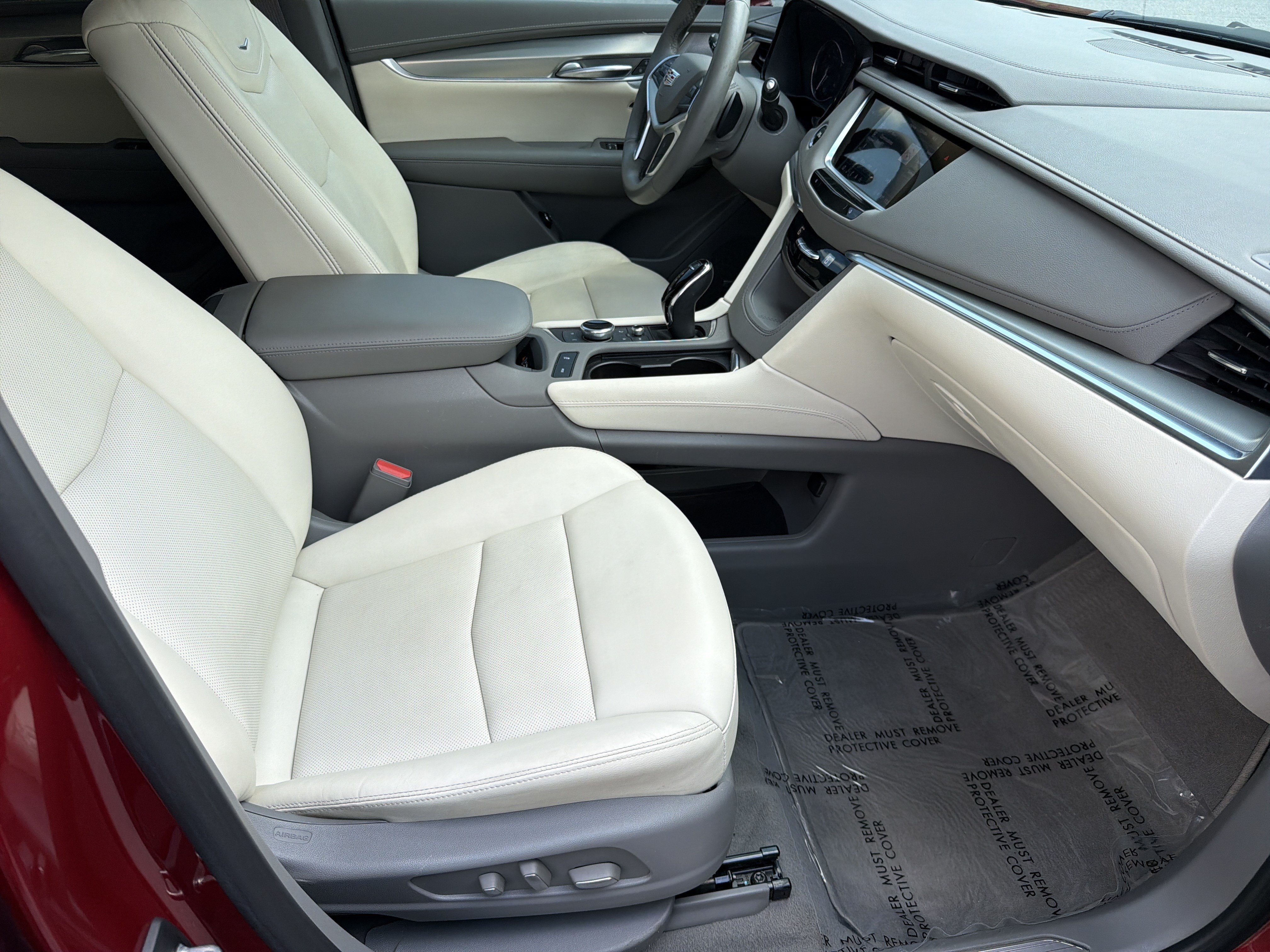 Used 2023 Cadillac XT5 Premium Luxury FWD image 14