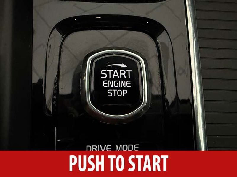 Used 2020 Volvo XC60 T5 Momentum AWD/4WD image 17
