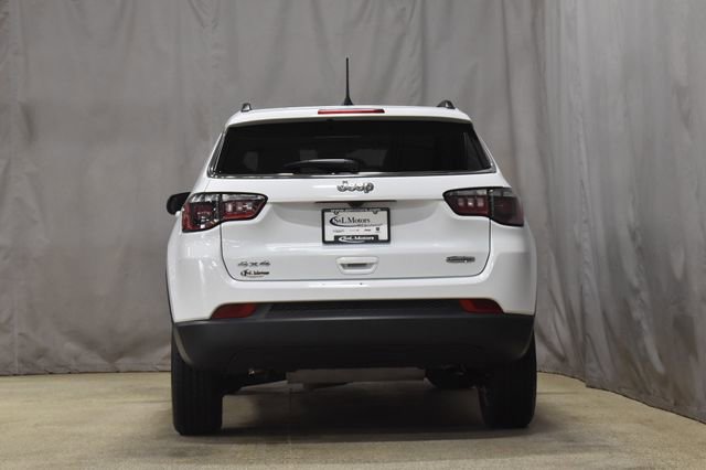 Used 2025 Jeep Compass Latitude AWD/4WD image 8