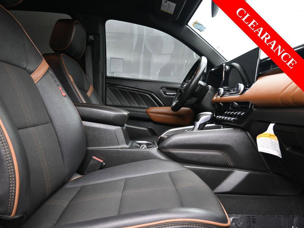 Used 2024 GMC Canyon AT4 w/ Canyon Safety Plus Package image 16