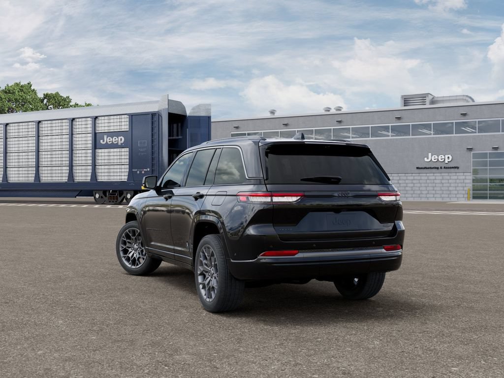 New 2026 Jeep Grand Cherokee Summit AWD/4WD image 3