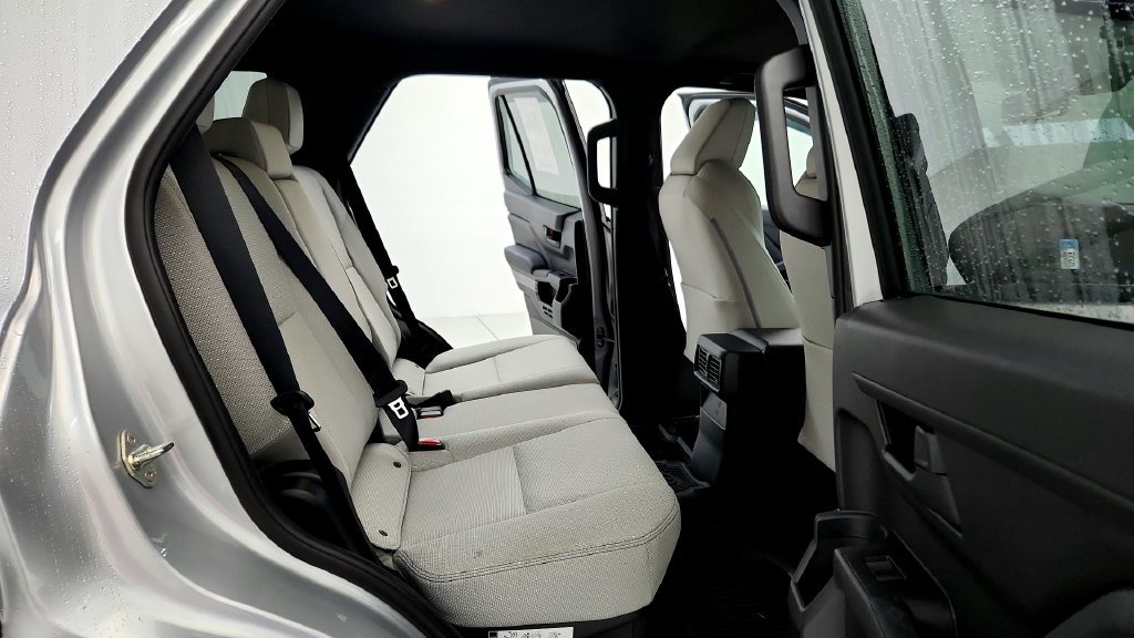 Certified 2025 Toyota 4Runner SR5 AWD/4WD image 16