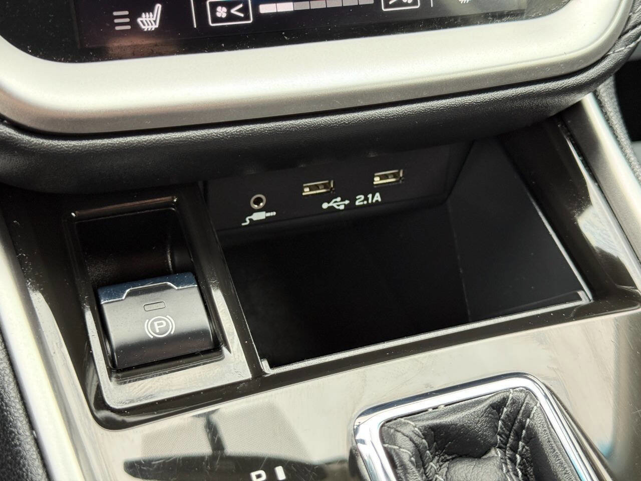 Used 2022 Subaru Outback Premium image 21