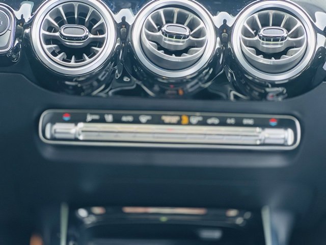 Certified 2024 Mercedes-Benz GLA 250 4MATIC image 12