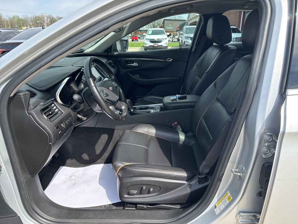 Used 2017 Chevrolet Impala Premier FWD image 23