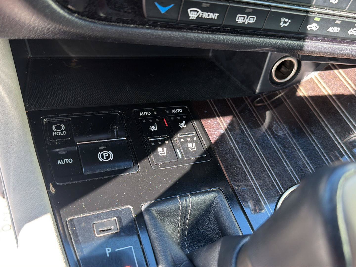Used 2016 Lexus RX 350 FWD w/ Luxury Package image 28